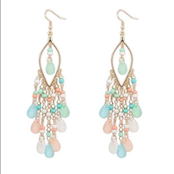 HP🎉 New Great Spring Colors Beaded Earrings - Picture 3 of 4